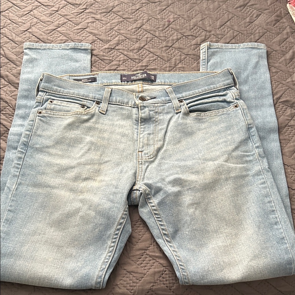 Hollister Men's Light Blue Straight Jeans